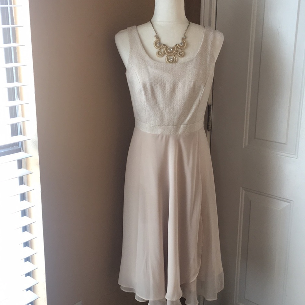 NWOT Tahari Arthur S. Levine dress size 4